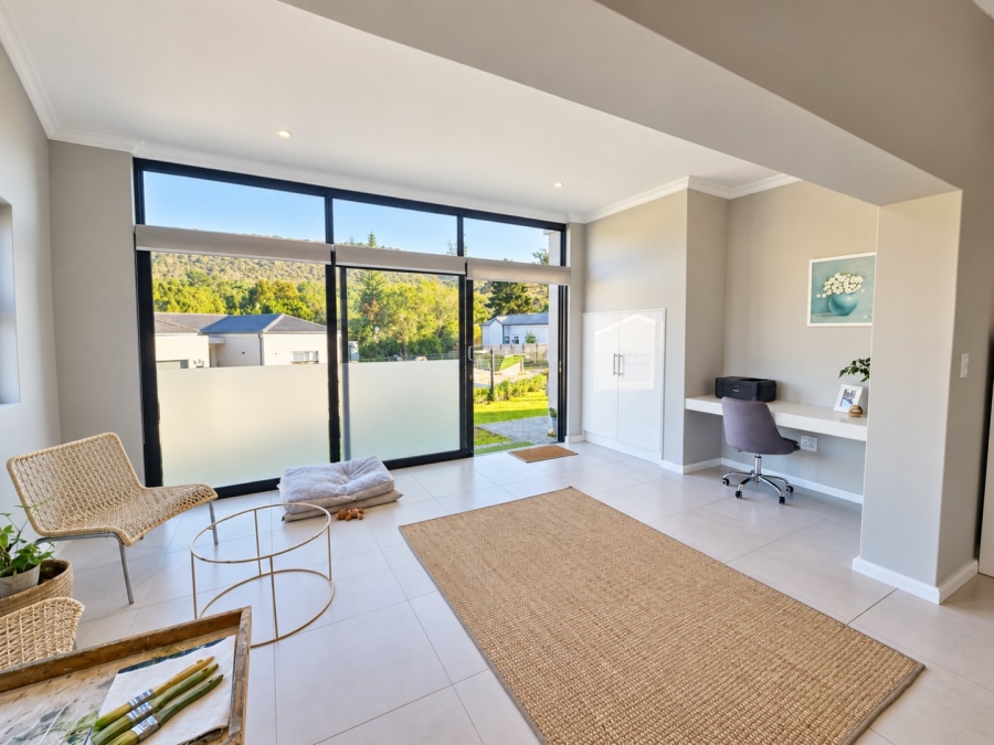 To Let 2 Bedroom Property for Rent in Groenvallei Western Cape